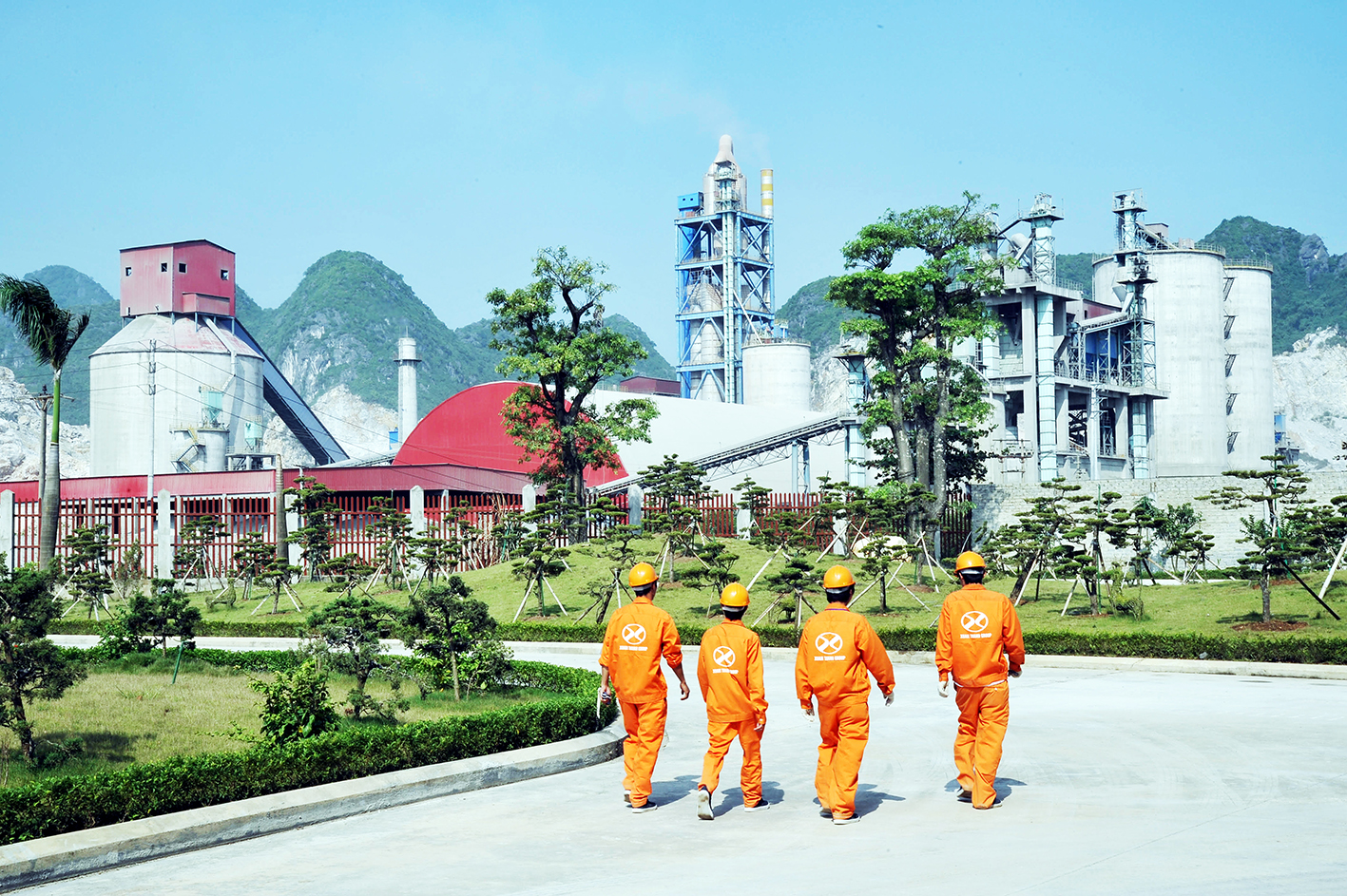 Nhà máy Xi măng Xuân Thành - Hà Nam tuyển dụng nhân sự